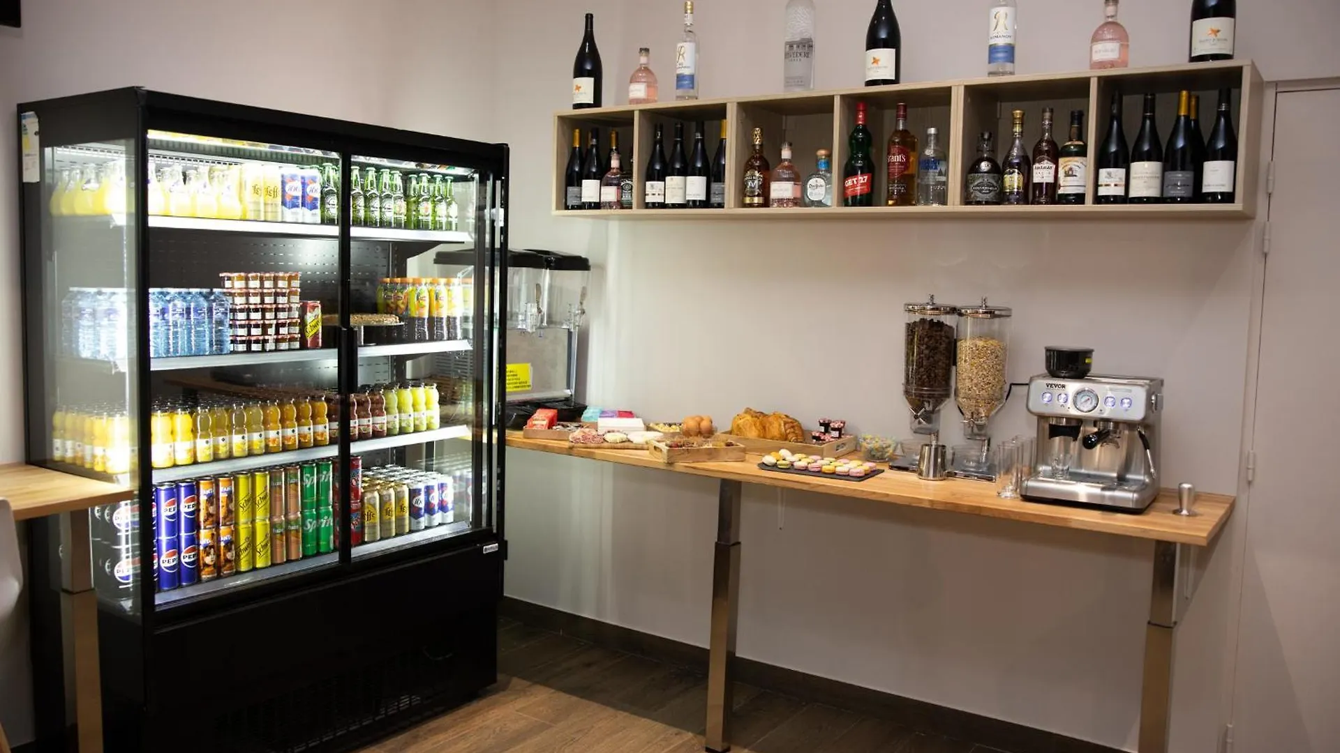 Quick'Hot By Gts - Capsules Et Chambres Confortables Villeurbanne 0*,  France